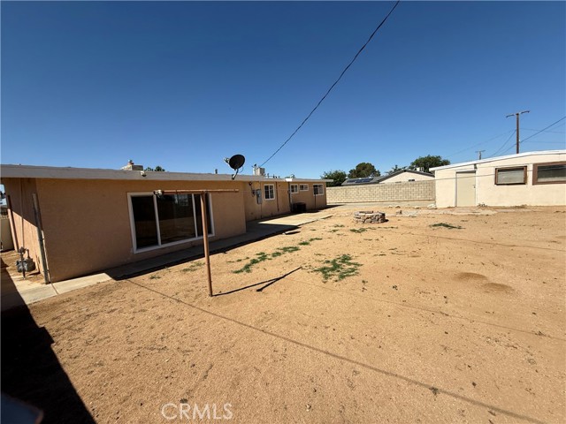 Detail Gallery Image 7 of 27 For 8461 Eucalyptus Ave, California City,  CA 93505 - 4 Beds | 1/1 Baths