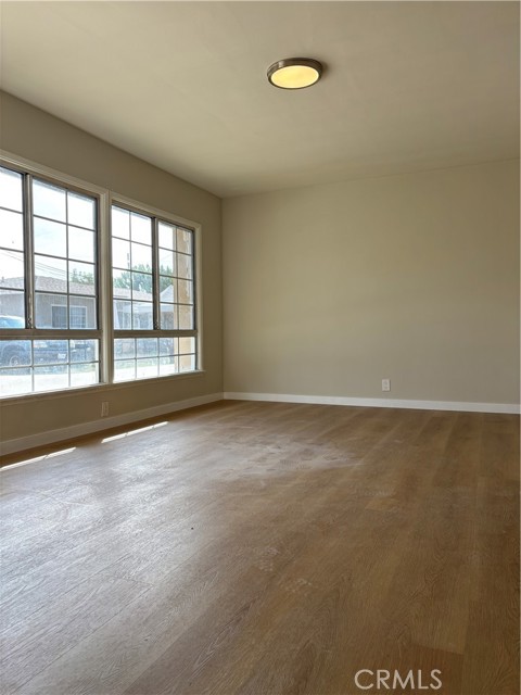 Detail Gallery Image 3 of 23 For 7224 1/4 Florence Ave, Downey,  CA 90240 - 2 Beds | 1 Baths