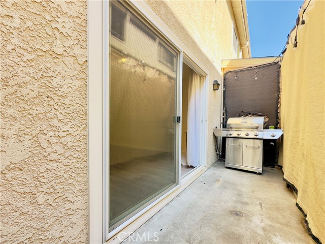 525 E Verdugo Avenue, Burbank CA: https://media.crmls.org/medias/3089f1bb-3a4d-410b-8d93-71a398df6cdd.jpg