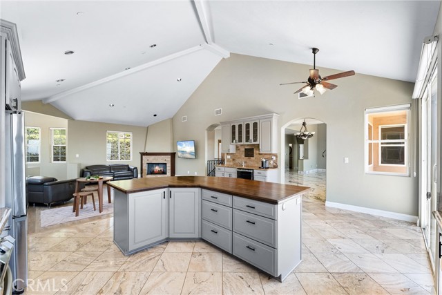 918 Reposado Drive, La Habra Heights CA: https://media.crmls.org/medias/308a3c65-3d85-4792-8e41-b0cd437e7f2b.jpg