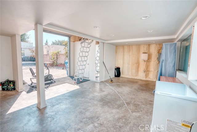 Detail Gallery Image 28 of 32 For 425 W 102nd St, Los Angeles,  CA 90003 - 2 Beds | 1 Baths