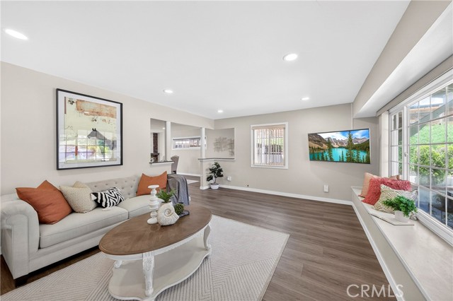 Detail Gallery Image 4 of 27 For 1041 Derry St, La Habra,  CA 90631 - 3 Beds | 2 Baths