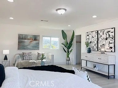 https://media.crmls.org/medias/308d327f-7da9-43bc-9ac8-cdf4aec4fac6.jpg?preset=X-Large