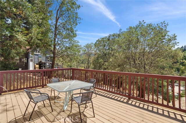 29251 Lake Brook Avenue, Cedar Glen CA: https://media.crmls.org/medias/308e7721-60a1-4874-9f3f-c784af0fab78.jpg