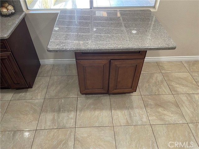 1675 Maple Drive, Chula Vista, California 91911, 3 Bedrooms Bedrooms, ,4 BathroomsBathrooms,Residential,For Sale,Maple Drive,SW24082836