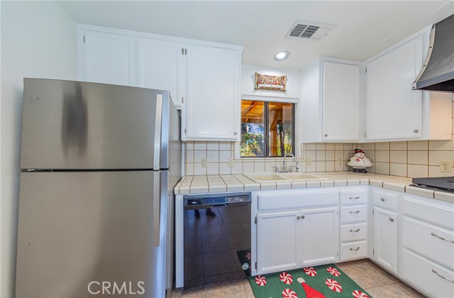 Detail Gallery Image 16 of 58 For 49803 Stillmeadow Ln, Oakhurst,  CA 93644 - 3 Beds | 2 Baths