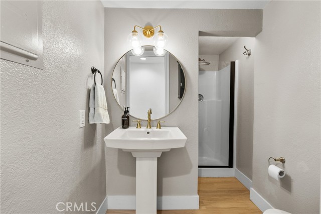 Detail Gallery Image 25 of 50 For 23121 Yvette Ln, Valencia,  CA 91355 - 3 Beds | 3 Baths