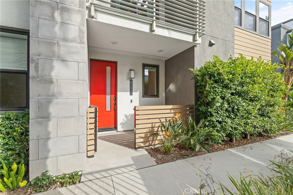 MLS #OC25238105 image #36