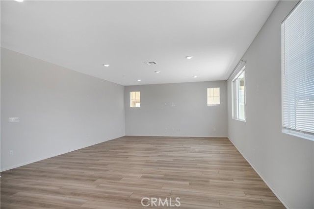 32939 Fleets Road, Menifee CA: https://media.crmls.org/medias/308f5e9d-5732-463d-a722-771318d83ad3.jpg