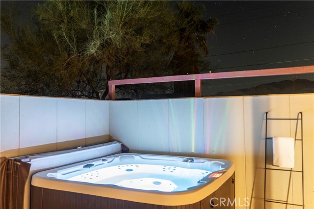 72939 Homestead Drive, 29 Palms CA: https://media.crmls.org/medias/309013cd-70d0-4a14-abf5-8296bb628254.jpg