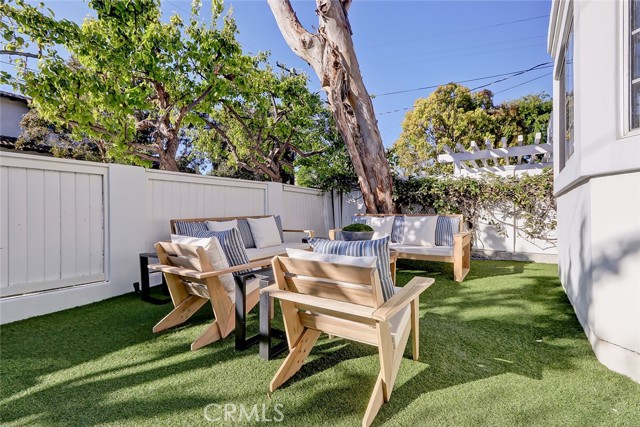 742 31st Street, Manhattan Beach, California 90266, 5 Bedrooms Bedrooms, ,2 BathroomsBathrooms,Residential,Sold,31st,SB22034184