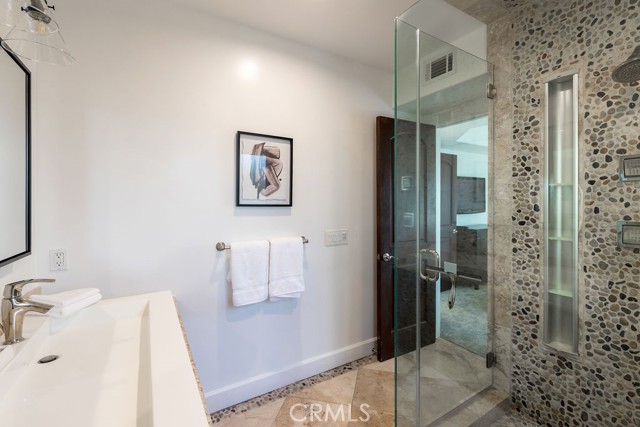 Detail Gallery Image 38 of 42 For 223 Seaview St, Manhattan Beach,  CA 90266 - 3 Beds | 3/1 Baths