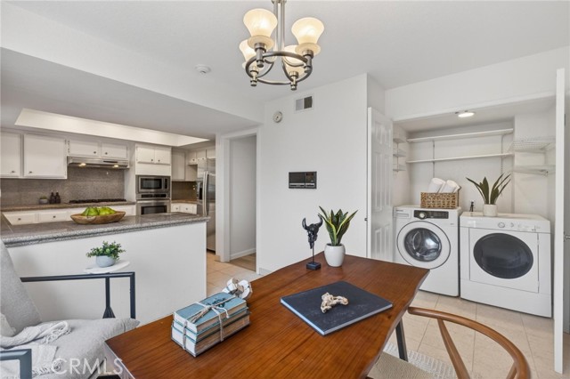 324 North Francisca Avenue, Redondo Beach, California 90277, 3 Bedrooms Bedrooms, ,2 BathroomsBathrooms,Residential,For Sale,North Francisca Avenue,OC26077465