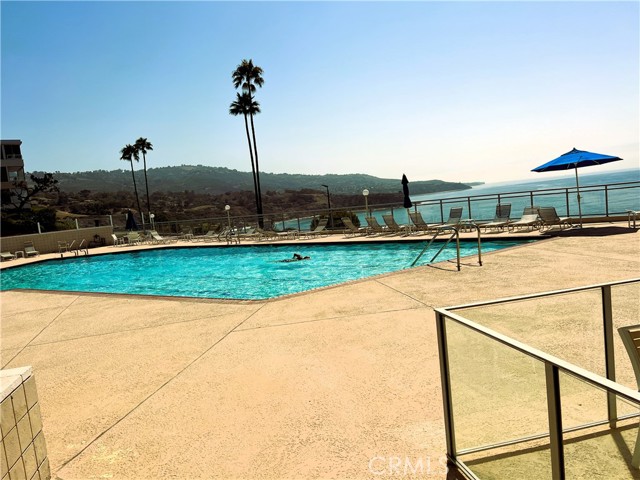 32759 Seagate Drive, Rancho Palos Verdes CA: https://media.crmls.org/medias/3090c2ef-afe6-477d-a4c0-60b10095f548.jpg