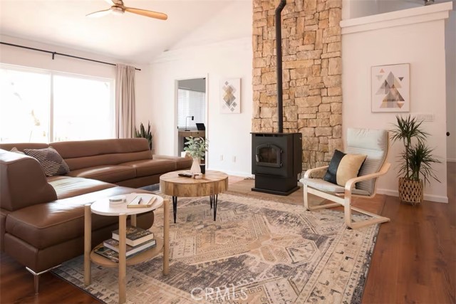 Detail Gallery Image 2 of 21 For 40584 Indian Springs, Oakhurst,  CA 93644 - 4 Beds | 3 Baths