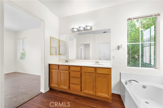 68 Kyle Court, Ladera Ranch CA: https://media.crmls.org/medias/3090d564-b174-447f-bb06-b0e17781b72a.jpg