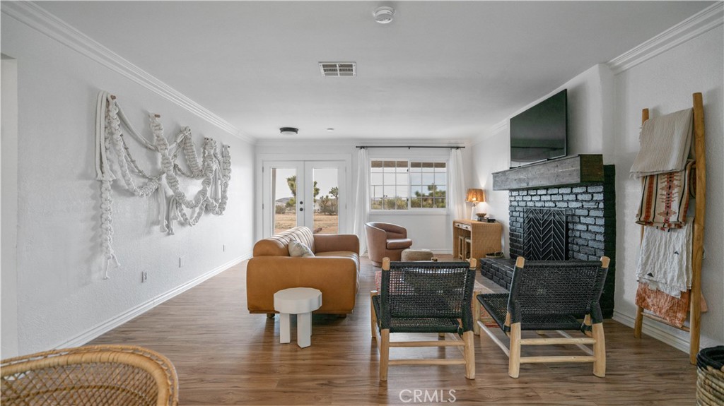 MLS #OC25194140 image #17