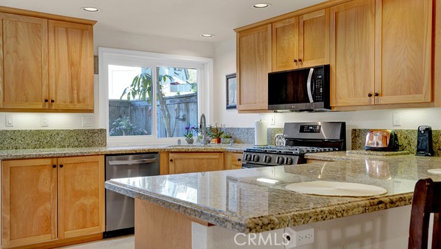 Detail Gallery Image 12 of 59 For 1023 via Presa, San Clemente,  CA 92672 - 3 Beds | 2/1 Baths