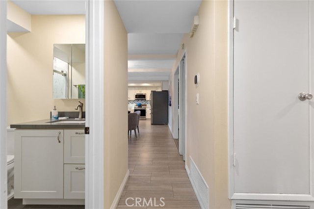 Detail Gallery Image 21 of 38 For 2914 S Rene, Santa Ana,  CA 92704 - 4 Beds | 3 Baths