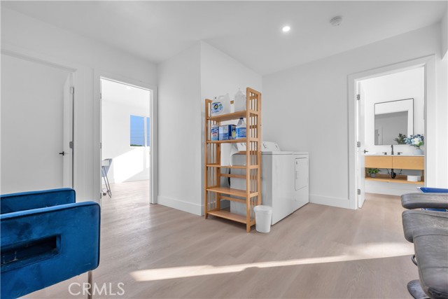 Detail Gallery Image 22 of 36 For 3115 Arvia St 1b,  Los Angeles,  CA 90065 - 5 Beds | 2 Baths
