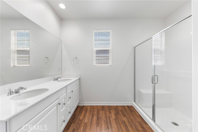 7554 Botany St, Chino CA: https://media.crmls.org/medias/309291e3-22fd-4003-8d0a-cfc8e5455913.jpg