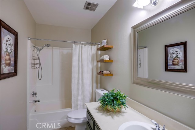 3209 S Center Street, Santa Ana CA: https://media.crmls.org/medias/30929db5-2c4e-4a4a-8415-6d6d62b87d61.jpg