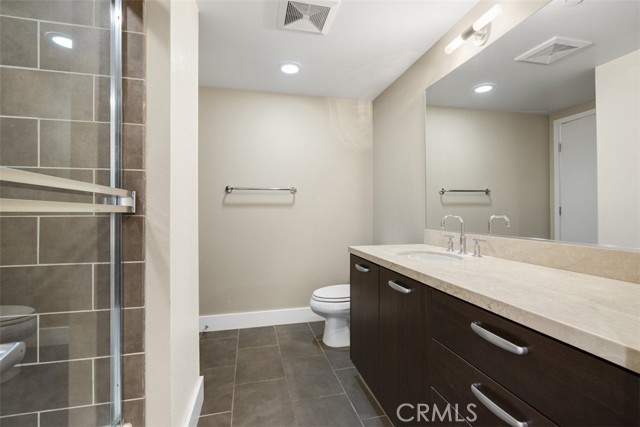Detail Gallery Image 27 of 31 For 11815 Laurelwood Dr #12,  Studio City,  CA 91604 - 2 Beds | 2/1 Baths