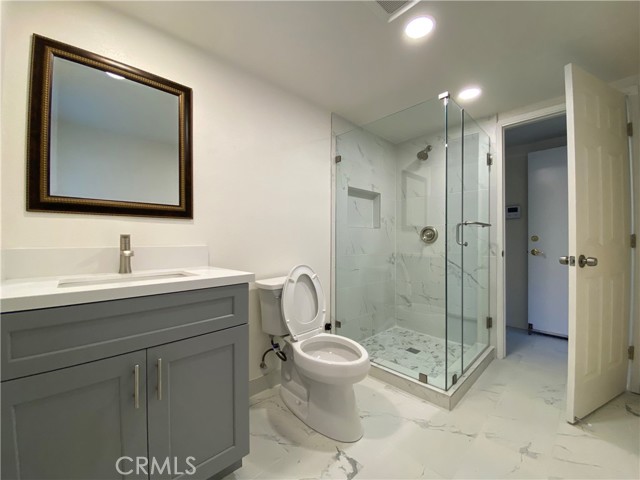 2072 Maverick Circle, La Verne CA: https://media.crmls.org/medias/3092b0d5-12df-4e6a-82c1-4f328bca430b.jpg
