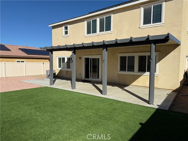 Detail Gallery Image 10 of 11 For 10630 Appaloosa, Hesperia,  CA 92345 - 4 Beds | 3 Baths