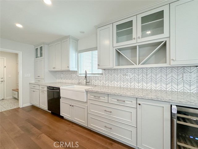 2106 Nelson Avenue, Redondo Beach CA: https://media.crmls.org/medias/3094023e-f7ca-4e7a-bf7f-e577ecb6fa0b.jpg