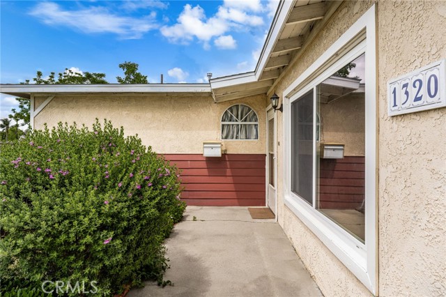 1320 W Flora Street, Ontario CA: https://media.crmls.org/medias/309436f0-d39c-44b9-9fa2-f525a5a8724a.jpg