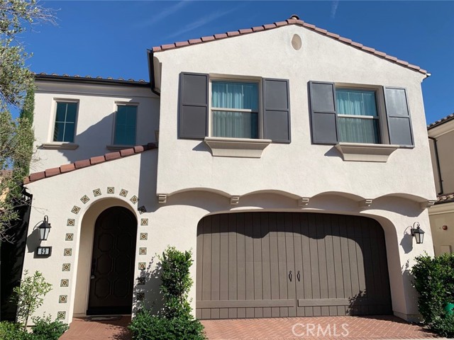 93 Darby Irvine, California Furnished !! High upgraded !! Beautiful home in prestigious Eastwood Village, a desirable neighborhood that has so much to offer. Spacious Great Room, Modern kitchen is equipped with a big preparation island, granite countertops, stainless steel appliances, vented cooking exhaust, microwave, professional gas cooktop, and lots of cabinets for storage. Award-Winning school surrounded. Nearby resort-like amenities, including Club House, Pools, Spas, Parks, Picnic Areas with BBQ Grills, Sports Courts, and much more! Close to shopping, restaurants, freeways. Move-in ready! The lease term is negotiable. The furniture can not be removed.