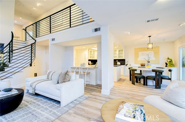 Detail Gallery Image 2 of 69 For 51 La Costa Ct, Laguna Beach,  CA 92651 - 3 Beds | 2/1 Baths