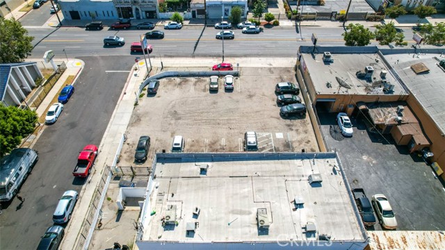 5001 S Western Avenue, Los Angeles, California 90062, ,Commercial Sale,For Sale,5001 S Western Avenue,CRSB22154816