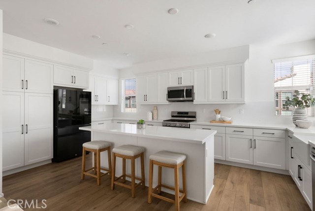 Detail Gallery Image 5 of 32 For 6026 Derby Ln, Cypress,  CA 90720 - 4 Beds | 3/1 Baths