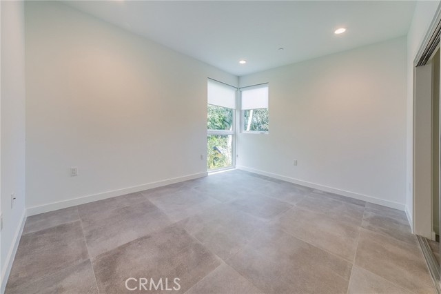 Detail Gallery Image 7 of 15 For 214 Westmoreland #5,  Los Angeles,  CA 90004 - 2 Beds | 2 Baths