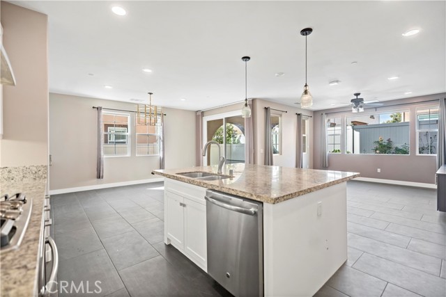 Detail Gallery Image 10 of 40 For 1551 E Colver, Covina,  CA 91724 - 4 Beds | 3 Baths