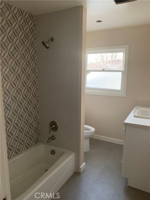 Unit B remodeled bath