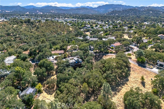 9055 Junipero Avenue, Atascadero CA: https://media.crmls.org/medias/3099f220-a154-416c-b024-8e9d5364bea7.jpg