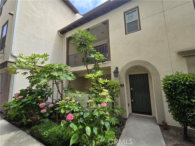 1865 Orizaba Avenue, Signal Hill CA: https://media.crmls.org/medias/309b7b8b-b4aa-4369-a28b-69682d1ebfdf.jpg