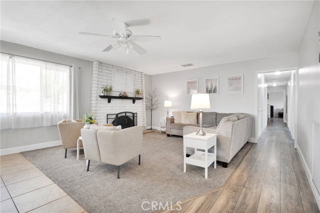 19445 Yanan Road, Apple Valley CA: https://media.crmls.org/medias/309ba65a-a192-4bce-be9b-076f887018cc.jpg