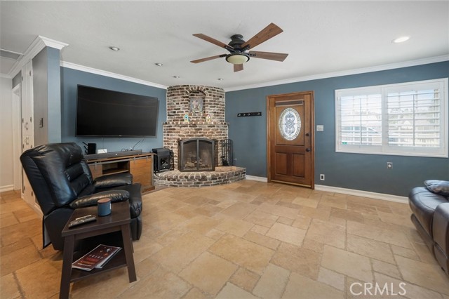 25112 De Wolfe Road, Newhall CA: https://media.crmls.org/medias/309cbcdd-7dc1-4f72-9951-bb70141eb25e.jpg