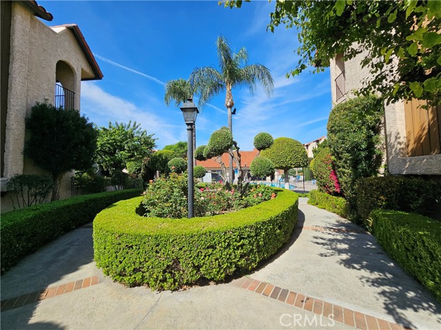 Detail Gallery Image 59 of 69 For 1711 Grismer Ave #52,  Burbank,  CA 91504 - 3 Beds | 3 Baths