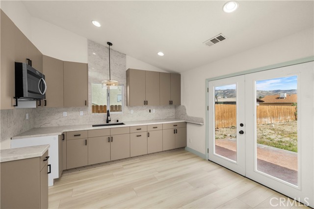 Image 5 of 19 For 13780 Del Ray