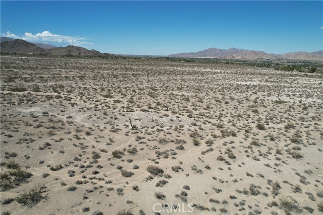 769 Meridian Road, Lucerne Valley CA: https://media.crmls.org/medias/309d7ca2-6349-4047-b6c2-c8e5d6fb4eed.jpg