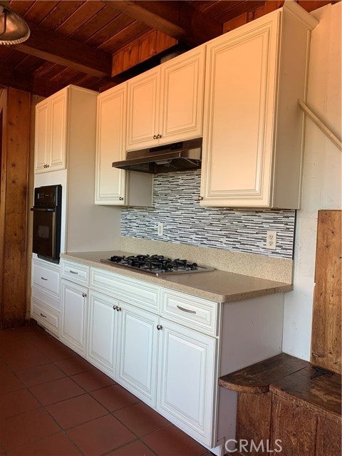 Detail Gallery Image 3 of 16 For 32162 Coast, Laguna Beach,  CA 92651 - 5 Beds | 2 Baths