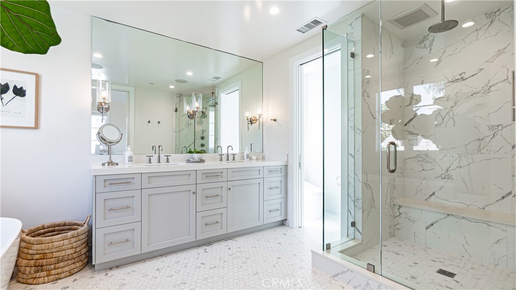 309e409a Bb4e 469c A31e 83ad5fd26cfc