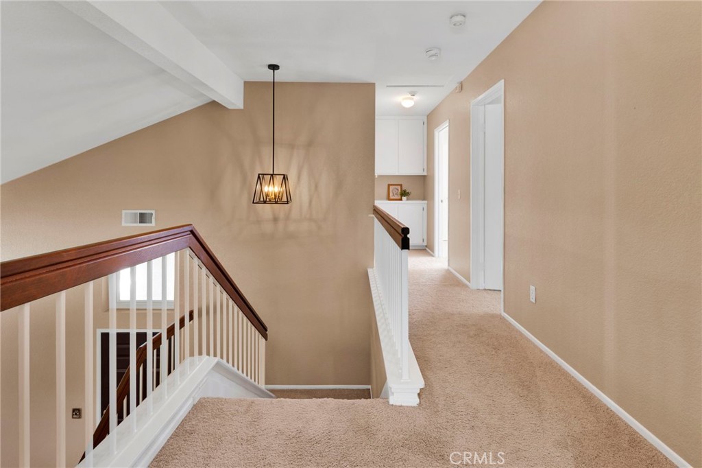 https://media.crmls.org/medias/309ea8f2-e81c-4135-9662-0c44e2235fff.jpg?preset=X-Large