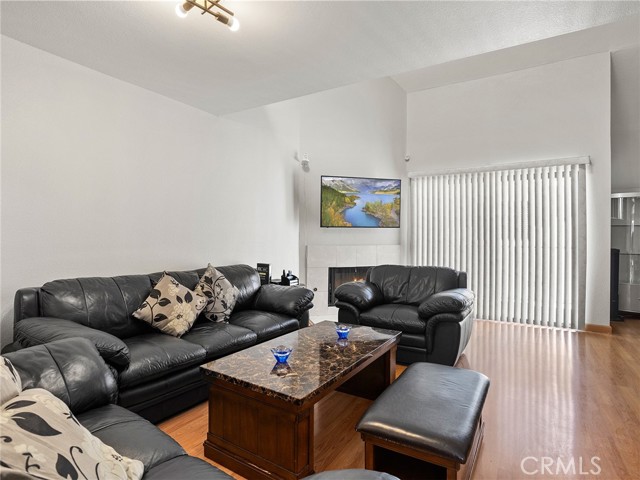 Detail Gallery Image 20 of 47 For 1121 E Wilson Ave #7,  Glendale,  CA 91206 - 3 Beds | 2/1 Baths