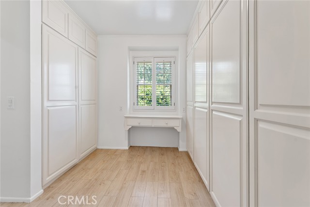 11053 Strathmore Drive, Westwood - Century City CA: https://media.crmls.org/medias/309f6144-2c8a-414d-8bbb-c34752b0640c.jpg